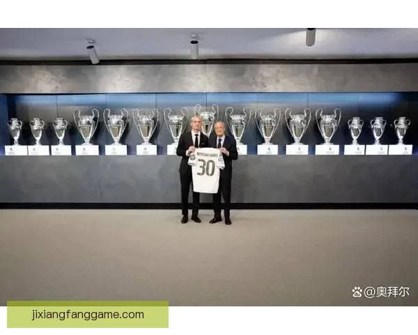 重逢旧爱徒 德米主动拥抱昔日河床弟子马斯坦托诺备战皇马之战